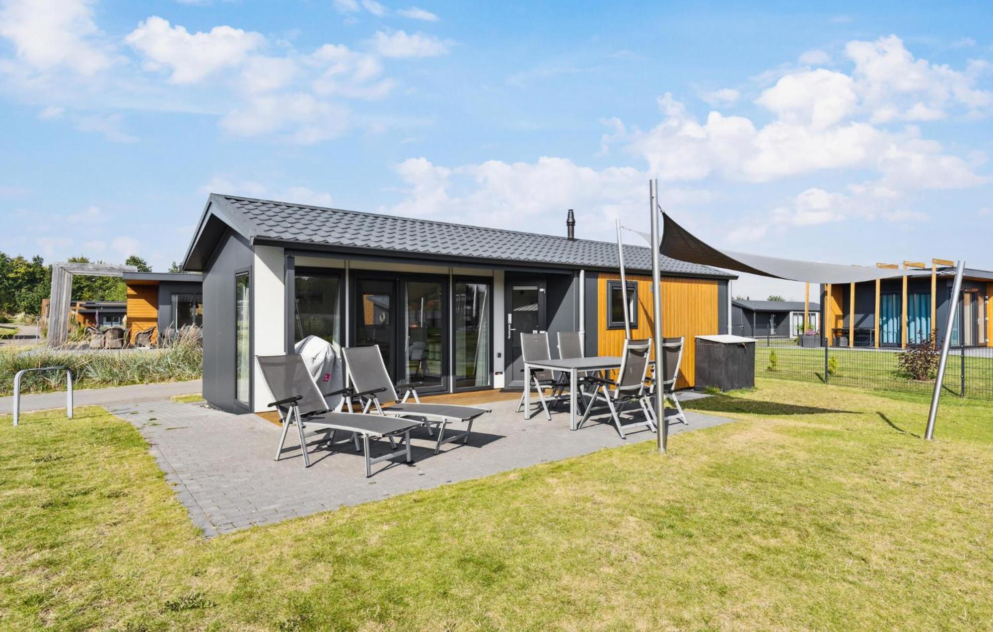 2 Bedroom Beautiful Home In Suesel Susel Extérieur photo